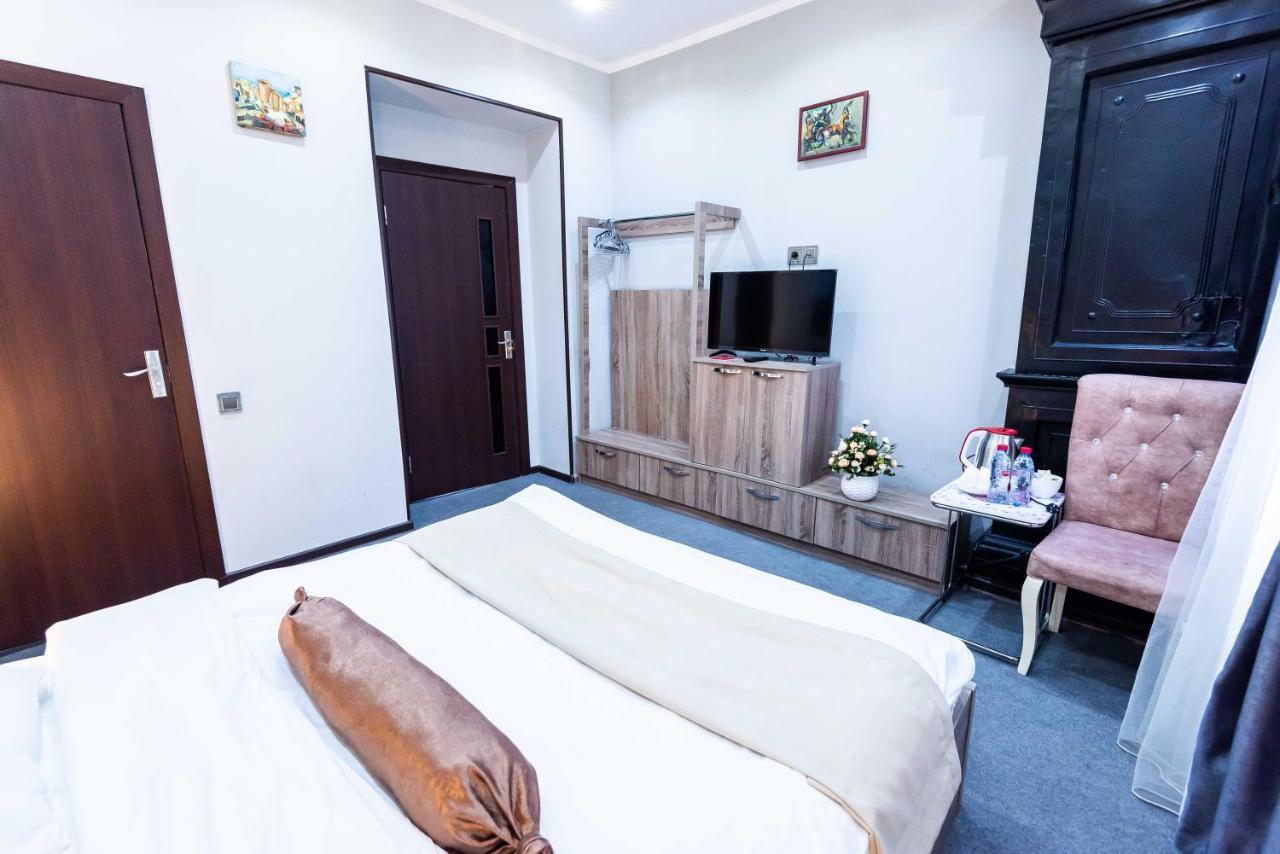 Castello Inn Баку Экстерьер фото